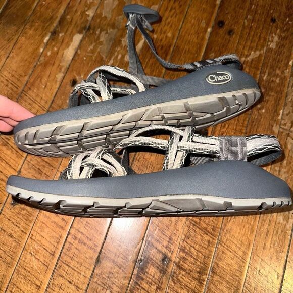 Chacos gray double strap classic size 7 hiking sandals - Picture 8 of 8